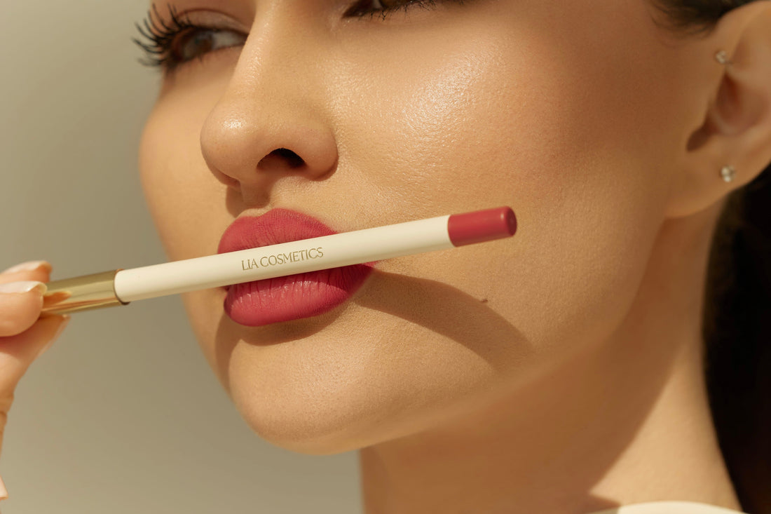 Berry on Top: Wintertrend in warmen Rottönen │ Makeup & Styling-Guide │ LIA Fashion & Beauty