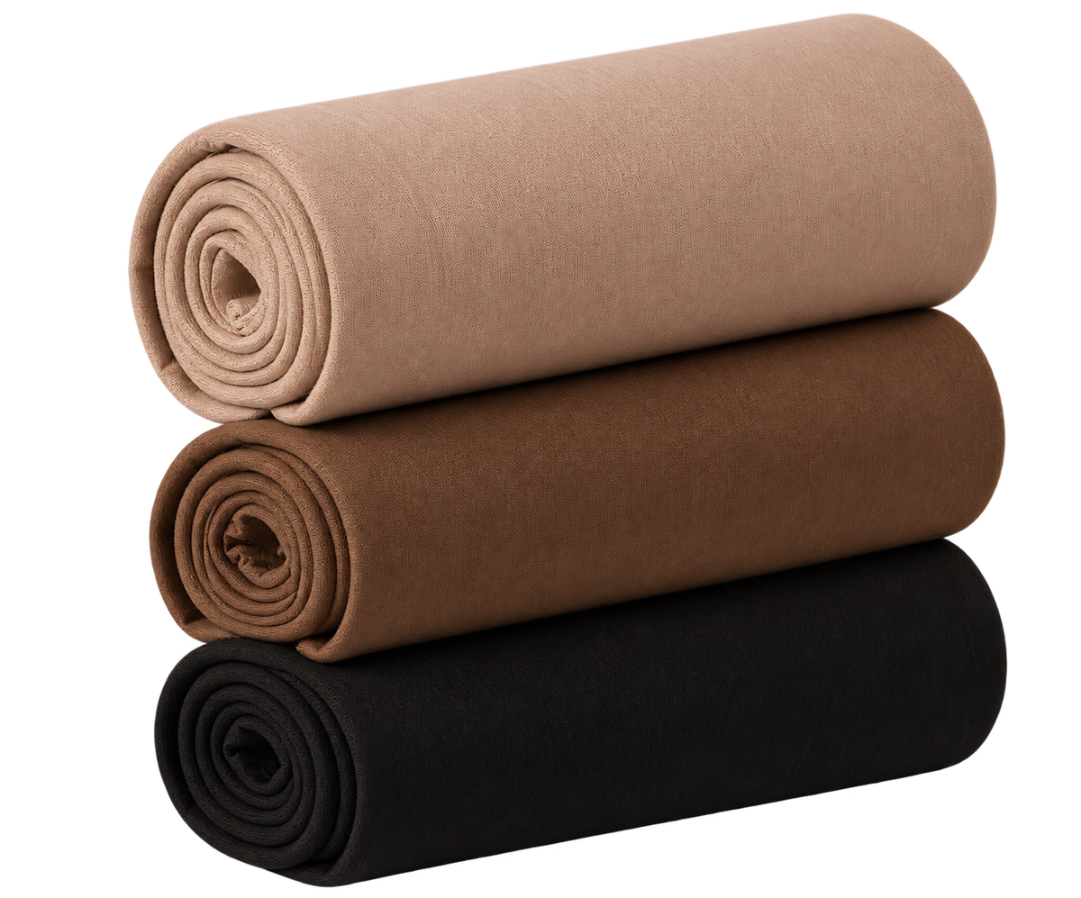 Drei gerollte Hijabs in Beige, Braun und Schwarz.